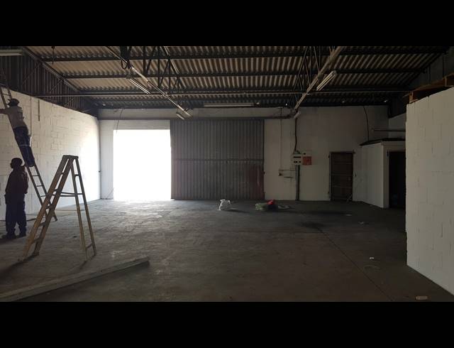400M² FACTORY TO LET IN BLACKHEATH INDUSTRIAL